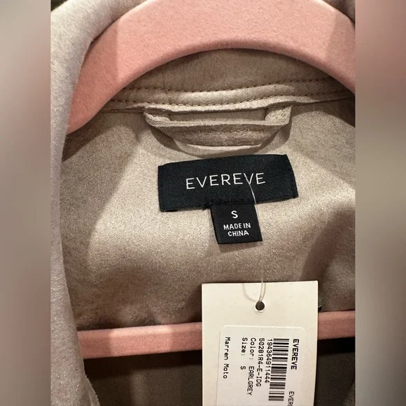 Stylish Cream Leather Bomber Jacket - Picture 14 of 16